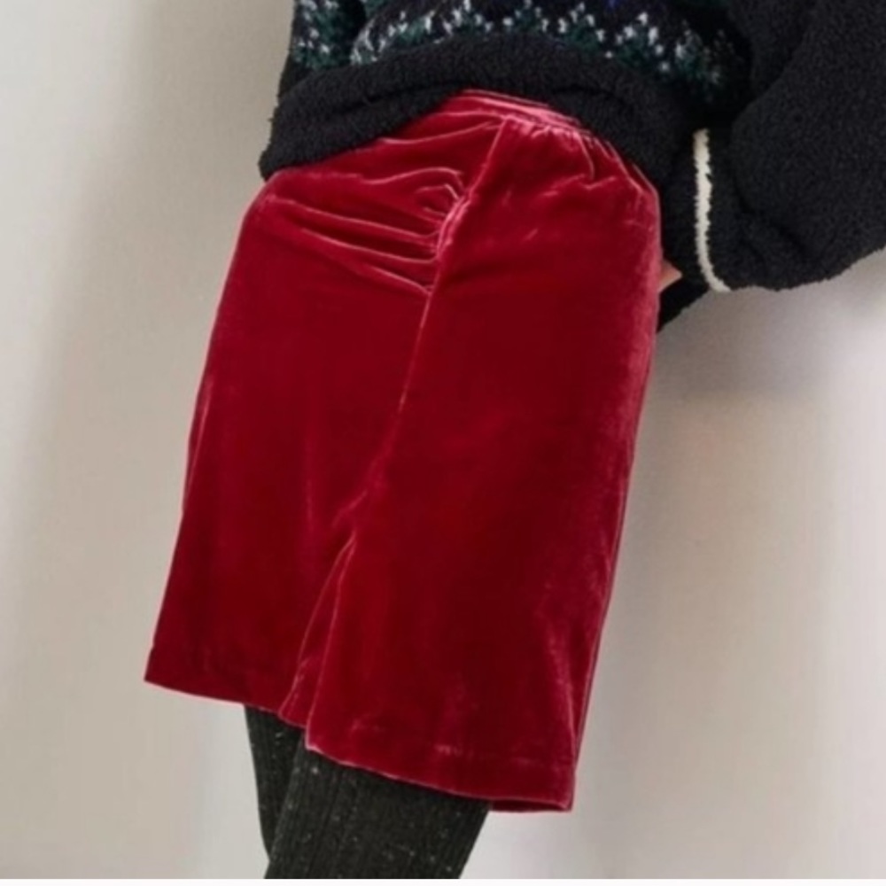 Anthropologie crushed velvet skirt with front ruching detail